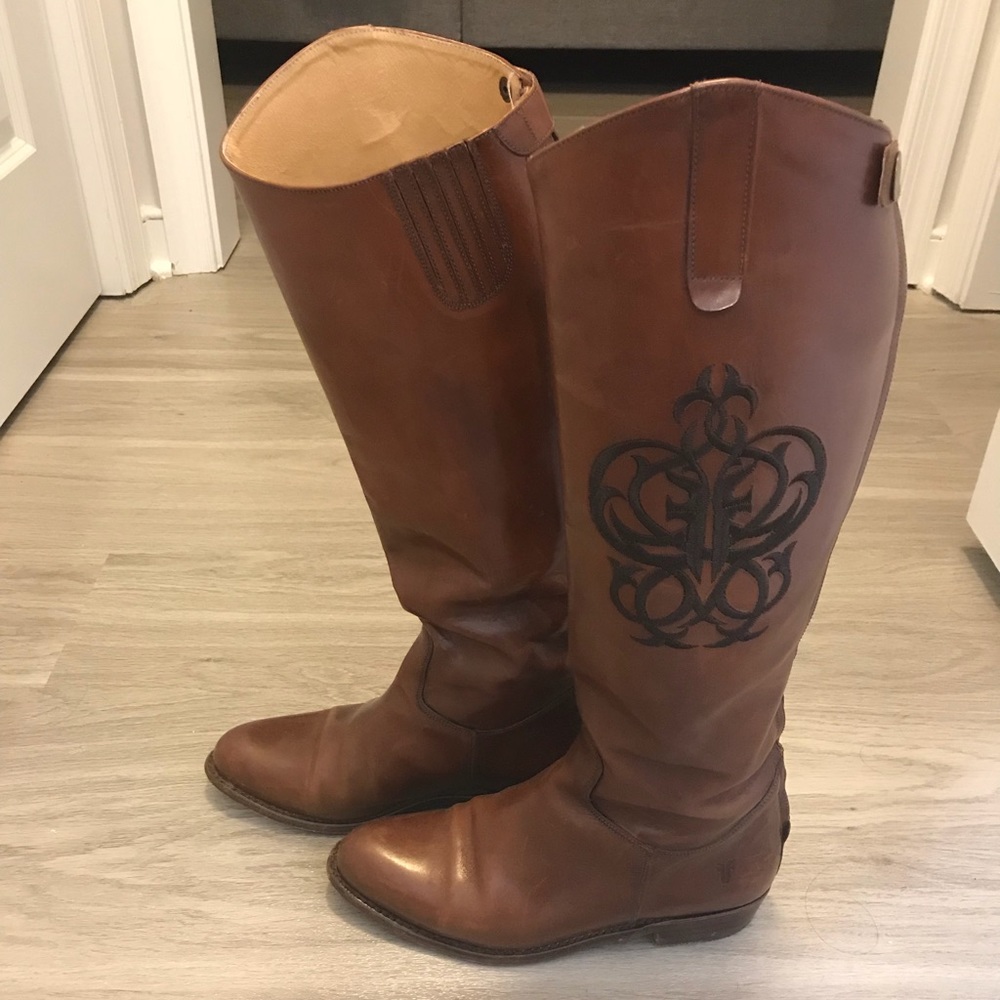 Frye boots with embroidered decal